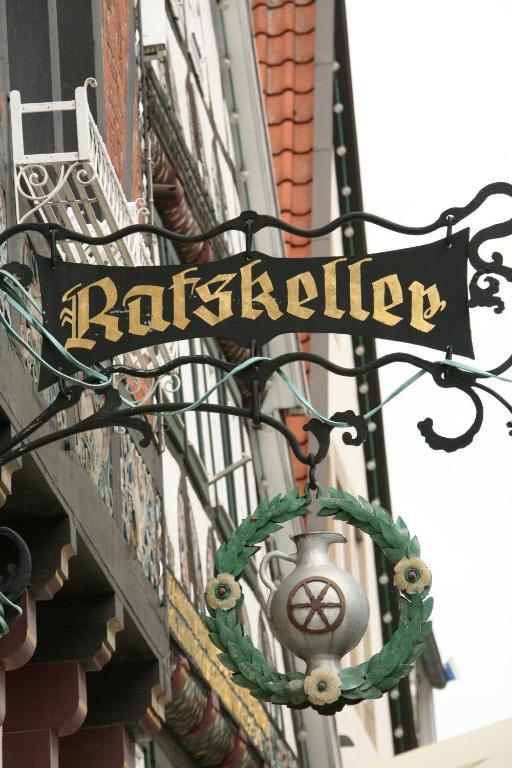 Ratskeller Wiedenbrueck 레다비덴브루크 외부 사진